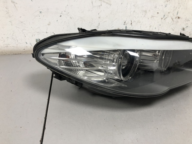 63117203242 BMW Правая фара купить в Кривой Рог
