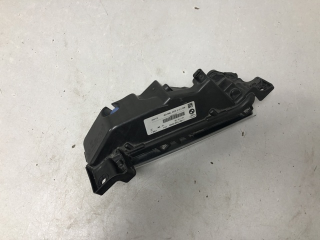 Противотуманка правая 63177433788 BMW