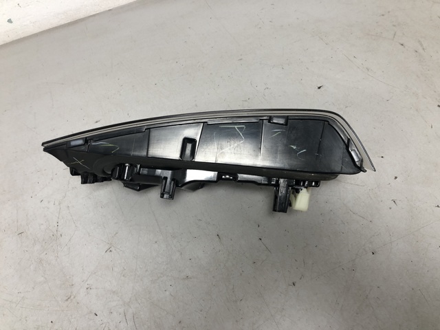 63217420456 BMW Фонарь задний правый внутренний купить в Черновцы
