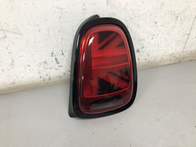 Задняя правая фара 63217435134 BMW