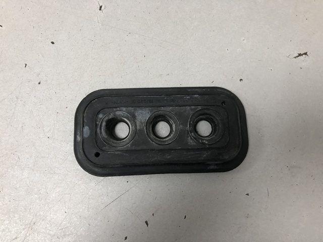 64119127154 BMW купить в Полтава