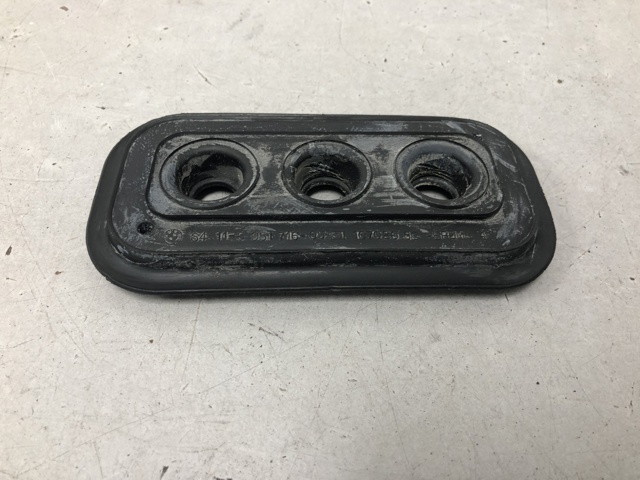 BMW 64119287272 в наличии Каменское