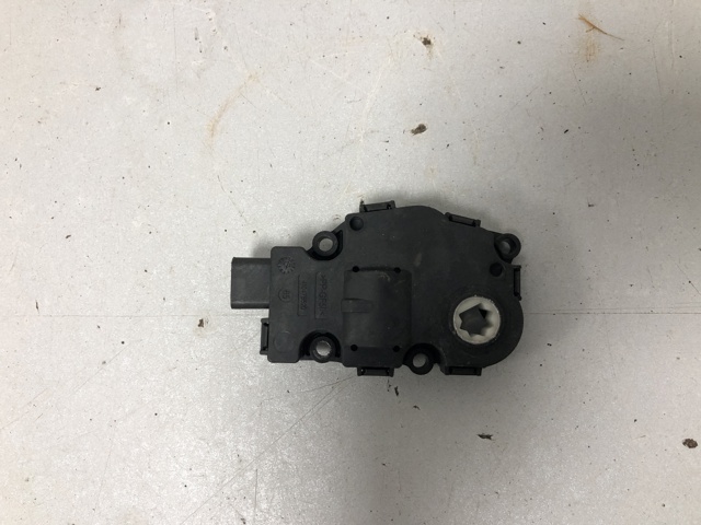Привод заслонки печки 64119321034 BMW