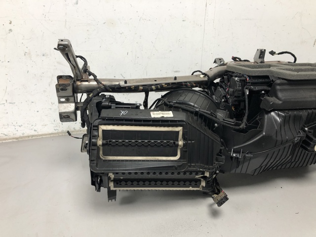 64119382874 BMW Корпус печки в сборе купить в Николаев