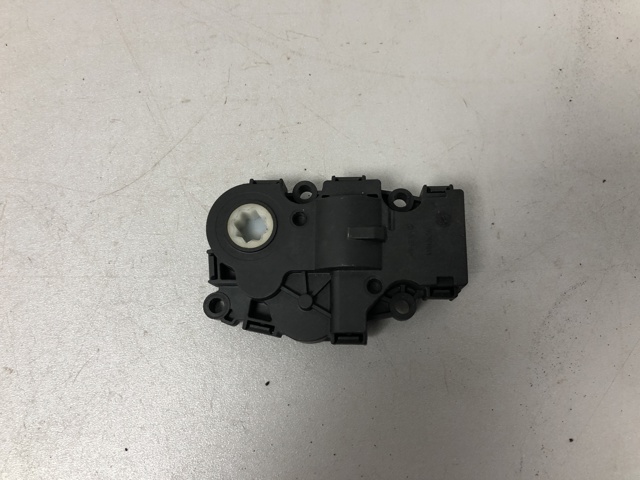 64119384023 BMW Привод заслонки печки купить в Ирпень