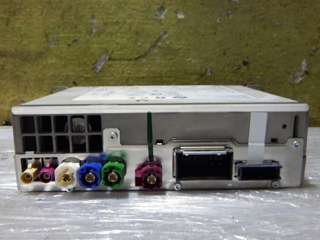 65125A2C081 BMW Магнитола (радио AM/FM) купить в Харьков
