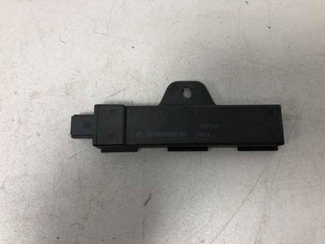 65205A5D3C0 BMW Антенна купить в Тернополь