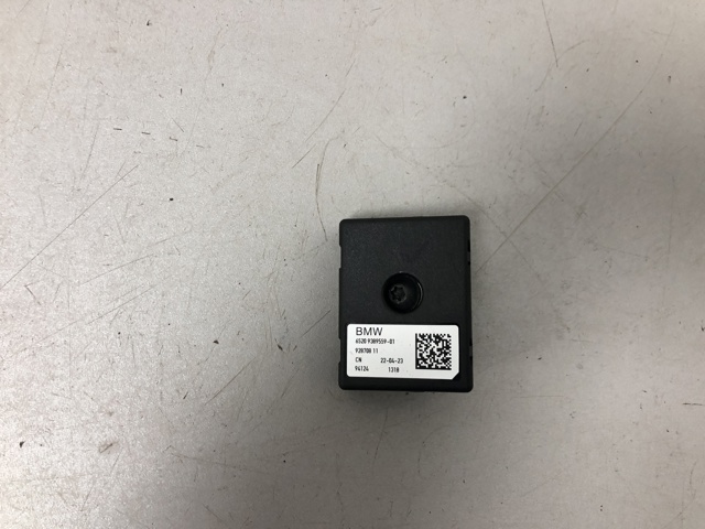 65209389559 BMW купить в Каменское