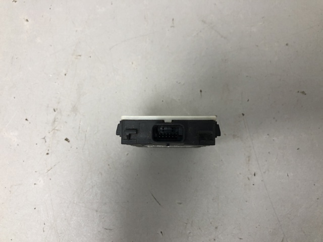 66325B31AF2 BMW купить в Черновцы