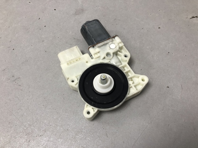 Привод электростеклоподъемника передний 67625A3F285 BMW