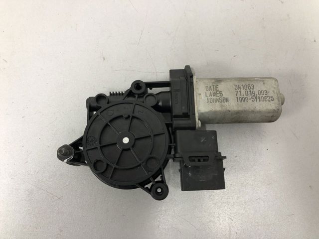 67627406633 BMW Мотор стеклоподъемника двери передней левой купить в Запорожье