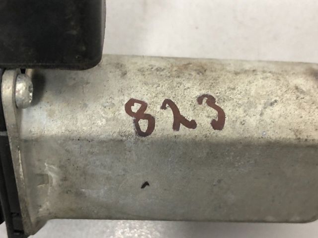 67627406633 BMW Мотор стеклоподъемника двери передней левой купить в Кривой Рог