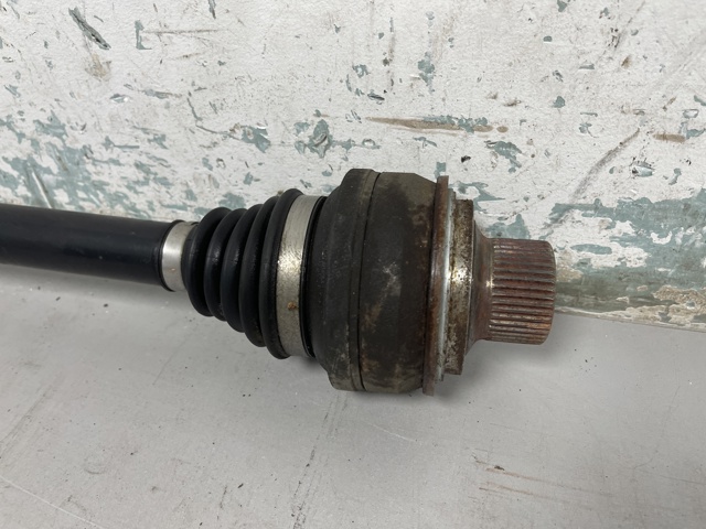 VAG 80A501203E Полуось задняя в наличии Ужгород
