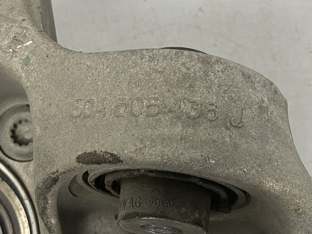 80A505432G VAG Цапфа задняя правая купить в Кривой Рог
