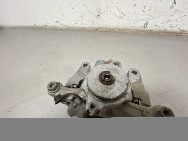 VAG 80A615404D Суппорт задний правый в наличии Черновцы