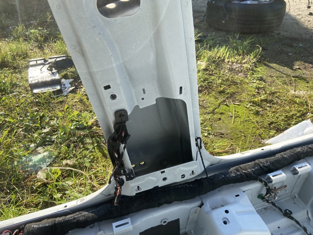 VAG 80A809839 Проем передней левой двери в наличии Киев