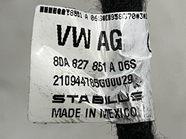 Амортизатор двери багажника 80A827851A VAG