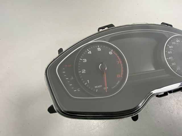 80A920870K VAG Приборная доска (щиток приборов) купить в Киев
