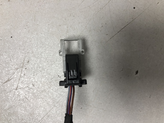 Болт поддона 8364646 BMW