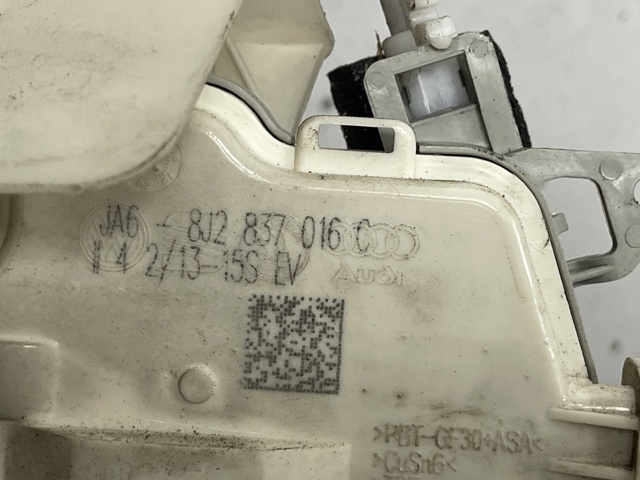 Внутренний дверной замок 8J2837016C VAG