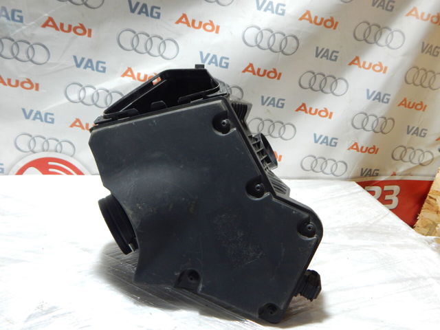 VAG 8K0133835BF в наличии Черкассы