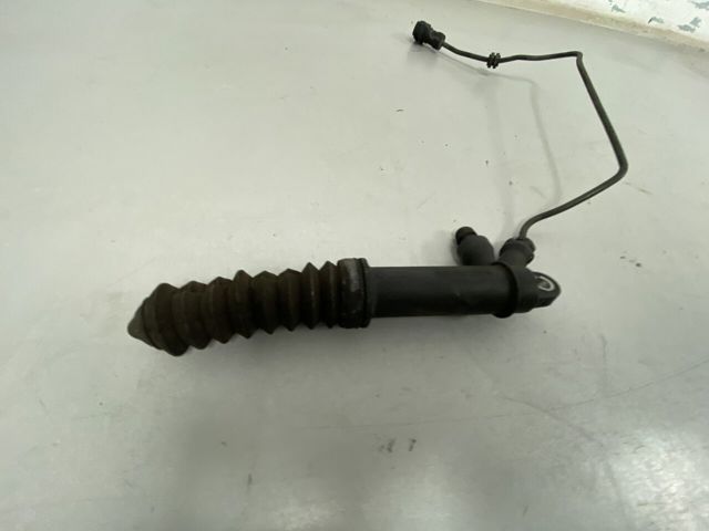 Рабочий цилиндр сцепления Audi A6 C7