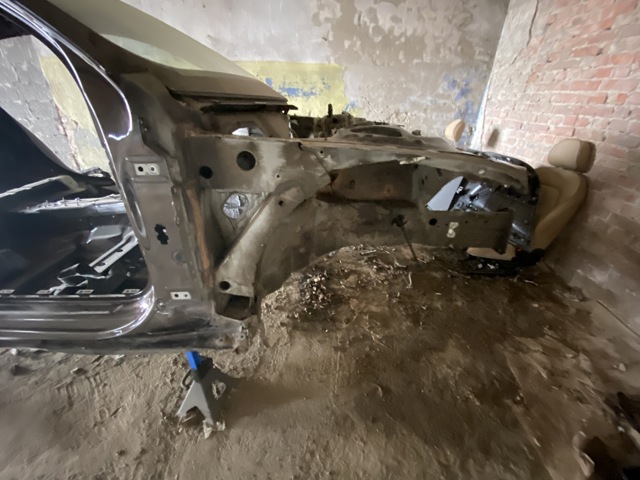 8K0802756 VAG Лонжерон рамы передний правый купить в Черновцы