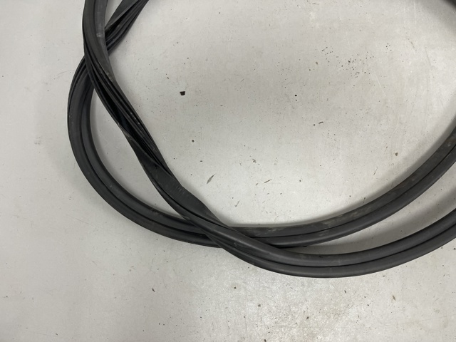 VAG 8K0831721E в наличии Днепр