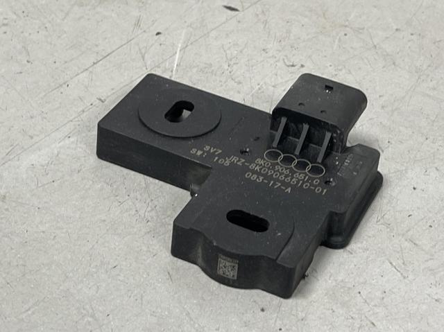 VAG 8K0906651C в наличии Ровно