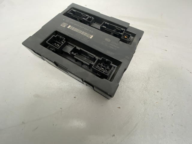 Блок комфорта 8K0907064AQ VAG
