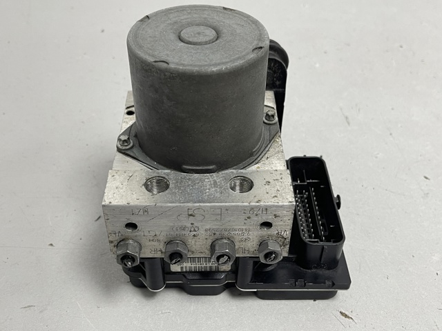 VAG 8K0907379CN Блок АБС в наличии Ужгород