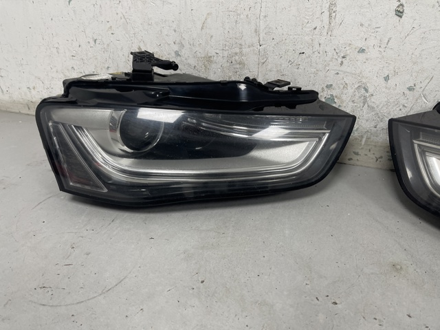 8K0941005C VAG Корпус фары левой купить в Кривой Рог