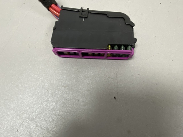 Монтажный блок предохранителей 8K0941824D VAG