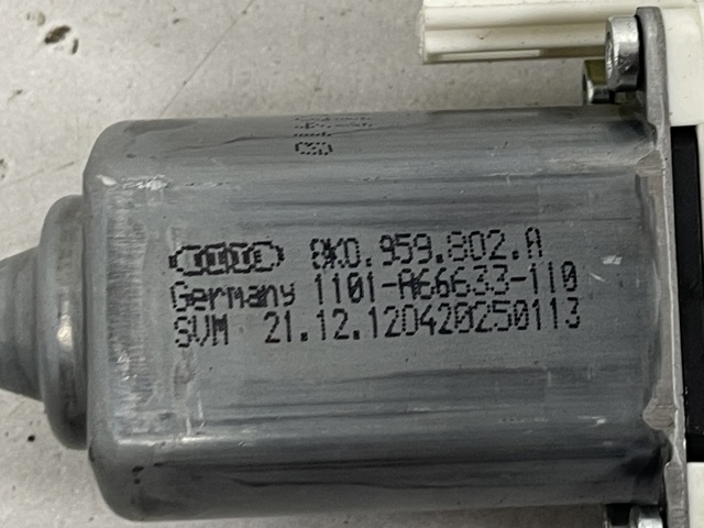 8K0959802A Мотор стеклоподъемника двери передней правой купить Запорожье