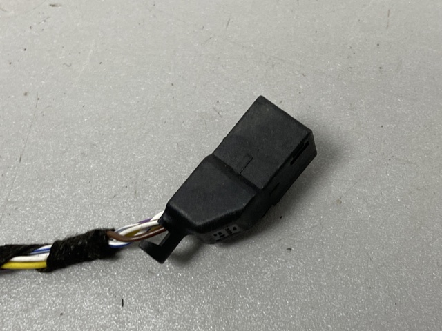 VAG 8L0971883 в наличии Каменское