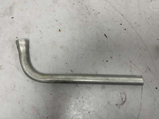 Крюк буксирный передний Фольксваген Пассат B8