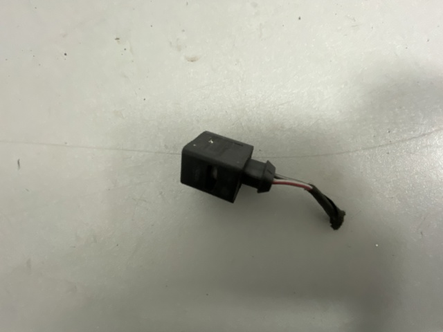 VAG 8P0973722 Разъем (фишка) противотуманной фары в наличии Одесса