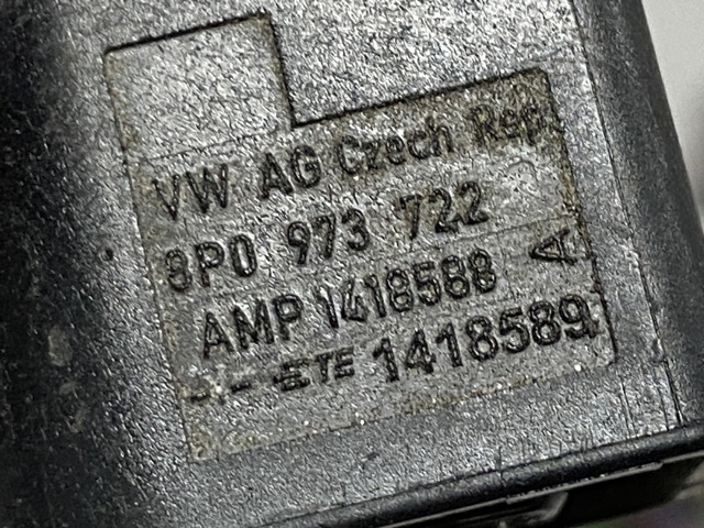 VAG 8P0973722 Разъем (фишка) противотуманной фары в наличии Одесса