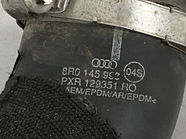8R0145993 VAG Патрубок воздушный, дроссельной заслонки купить в Сумы