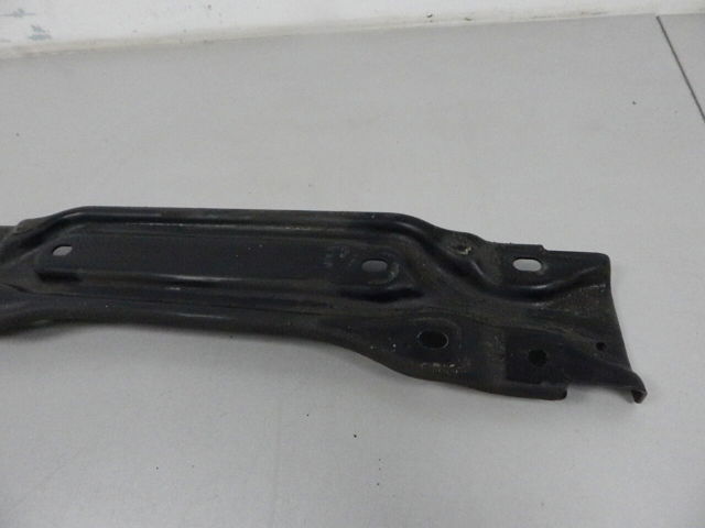 8R0804813A купить Ужгород