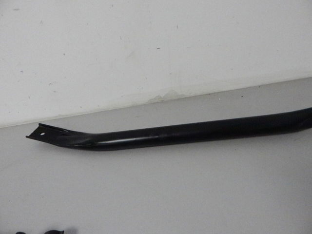 VAG 8R0805620B в наличии Полтава
