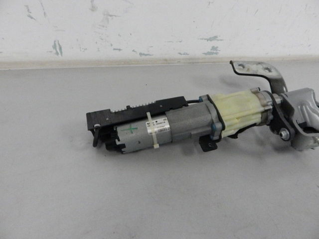 Амортизатор крышки багажника 8R0827851 VAG