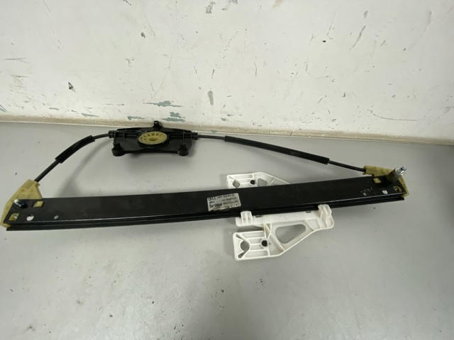 VAG 8R0839461D Механизм стеклоподъемника двери задней левой в наличии Чернигов
