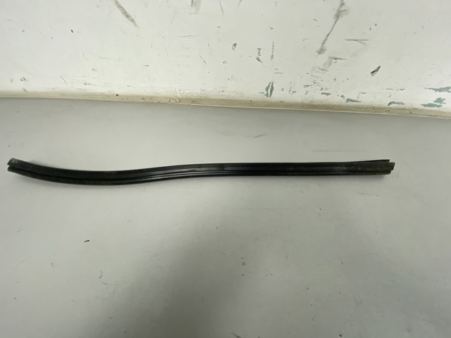 8R0839479B купить Черкассы