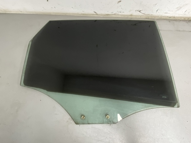 Окно задней двери 8R0845206F VAG