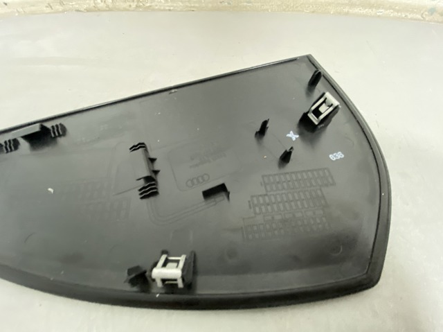 VAG 8R0857086B в наличии Украина