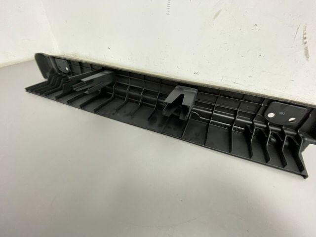 8R0861827 VAG купить в Украина