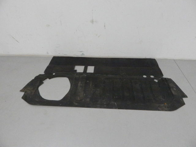 8R0863825 VAG Шумоизоляция капота купить в Одесса