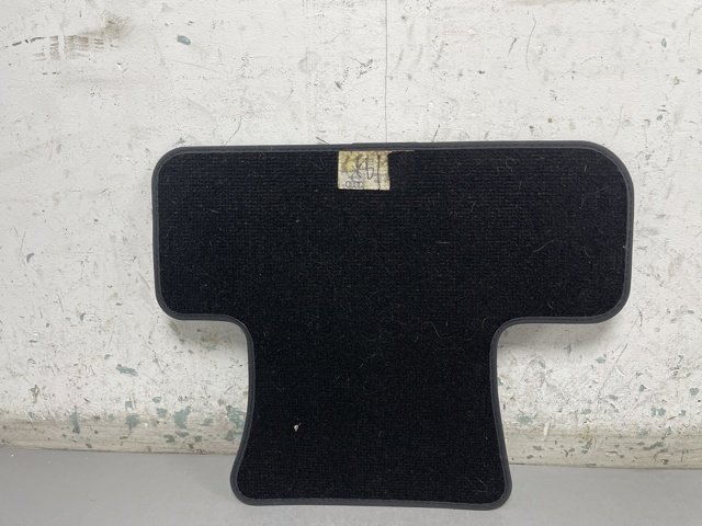 8R0864450AQA5 VAG Коврики купить в Одесса