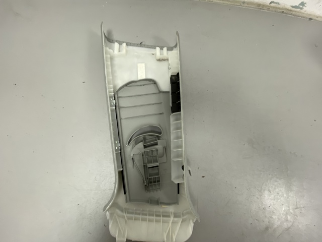 8R0867244F купить Кривой Рог